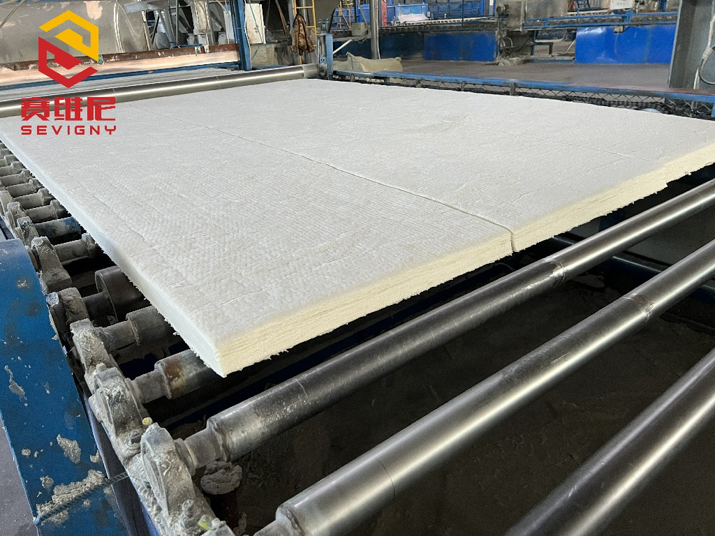 赛维尼-硅酸铝针刺毯