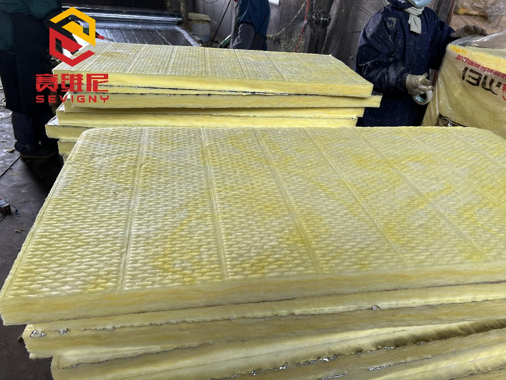 赛维尼-离心玻璃面板