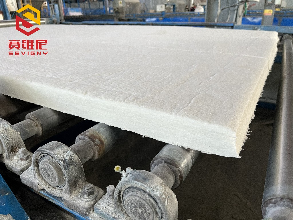 赛维尼-硅酸铝针刺毯